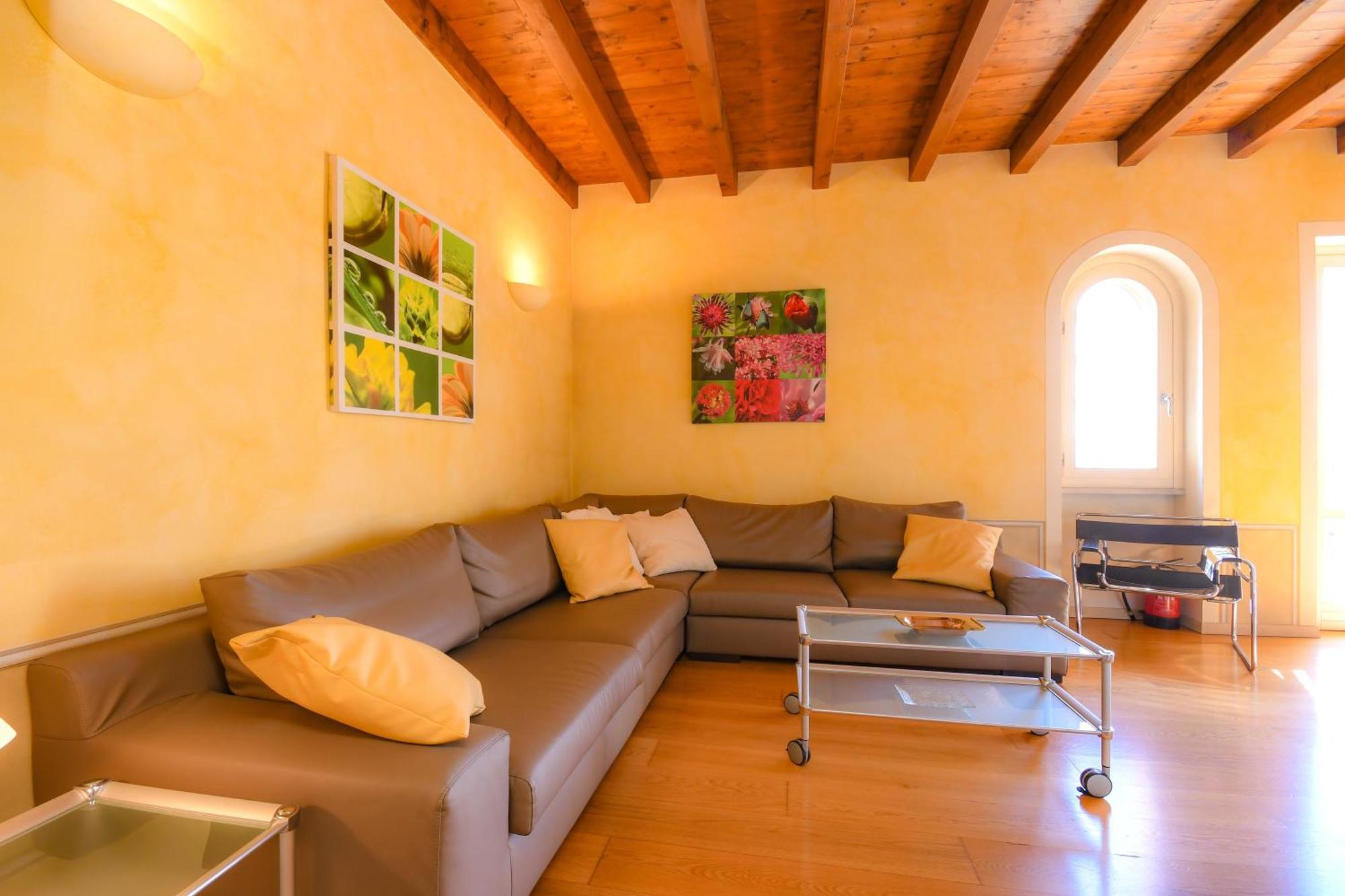 Residence Corte Ferrari -Ciao Vacanze- Moniga del Garda Номер фото