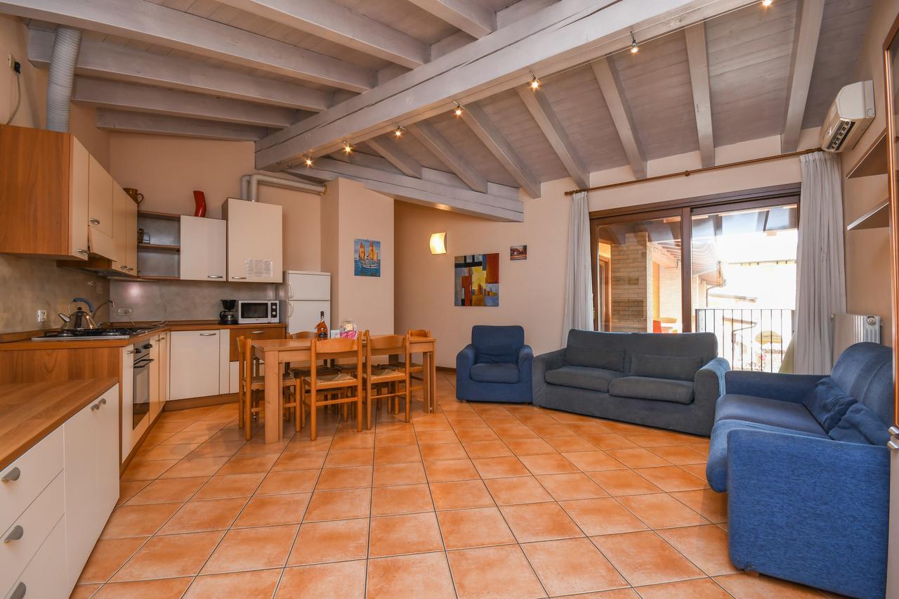 Residence Corte Ferrari -Ciao Vacanze- Moniga del Garda Экстерьер фото
